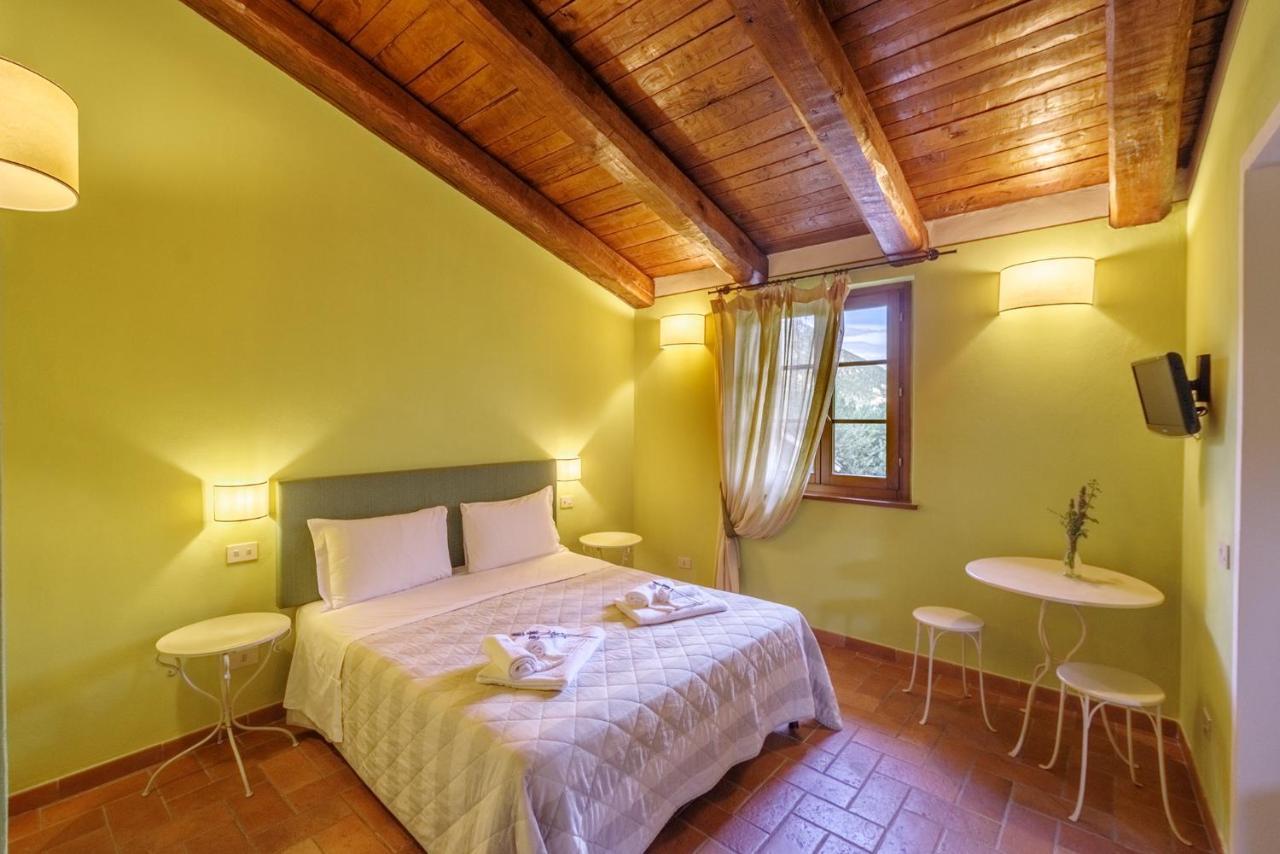 Agriturismo Le Vigne Foligno Extérieur photo