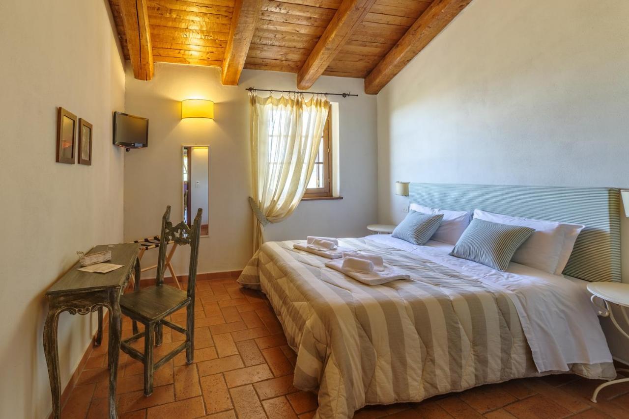 Agriturismo Le Vigne Foligno Extérieur photo