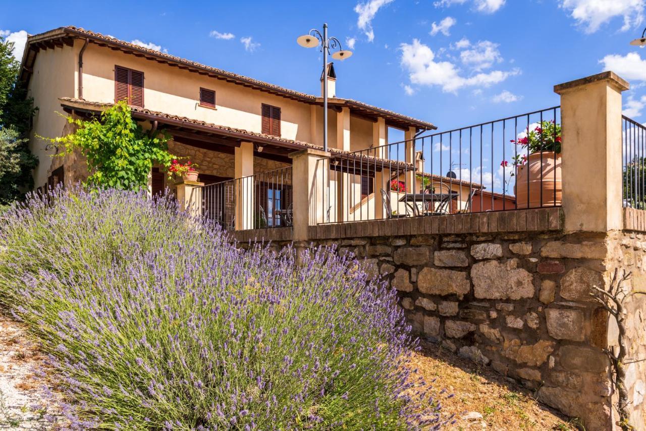Agriturismo Le Vigne Foligno Extérieur photo