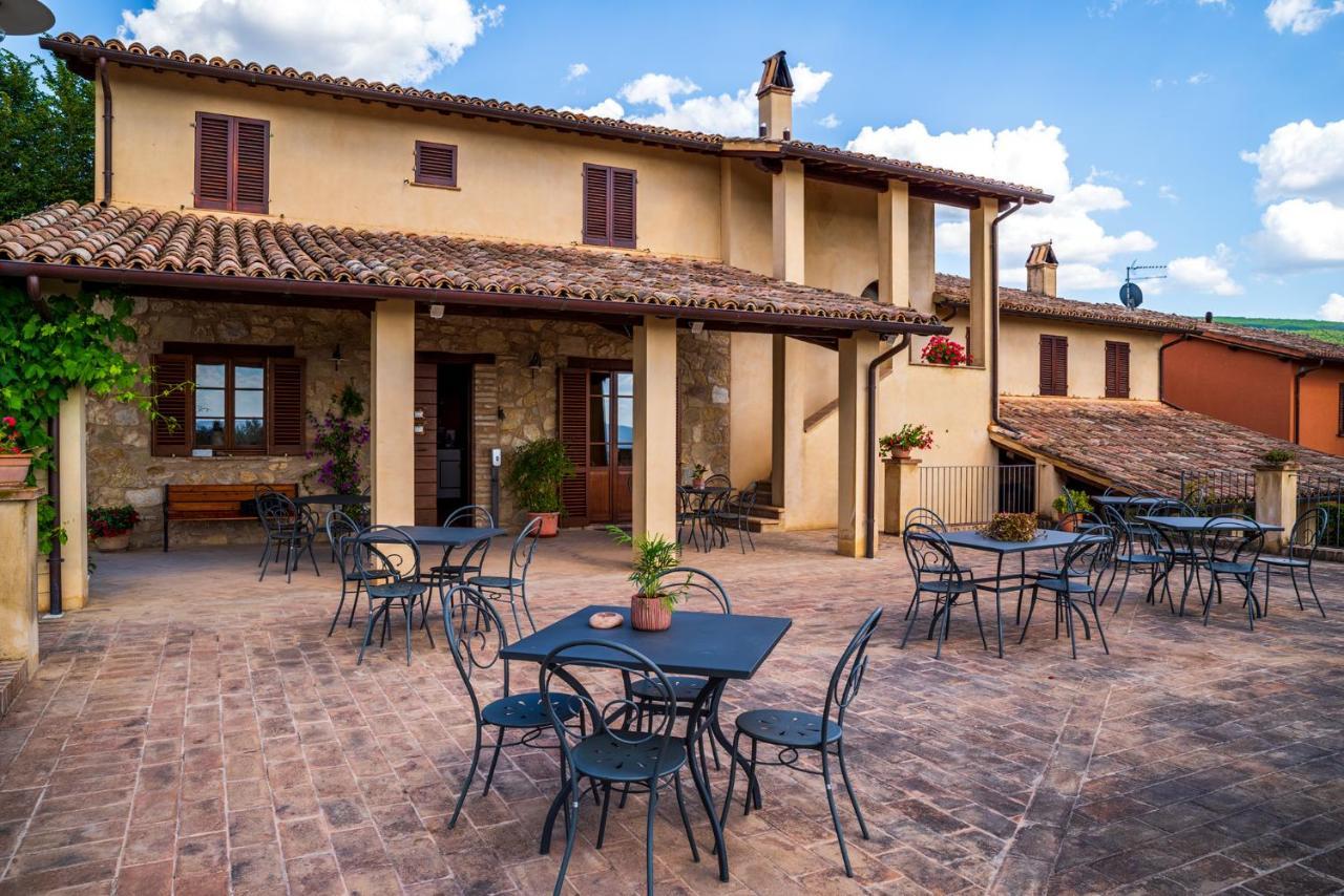 Agriturismo Le Vigne Foligno Extérieur photo